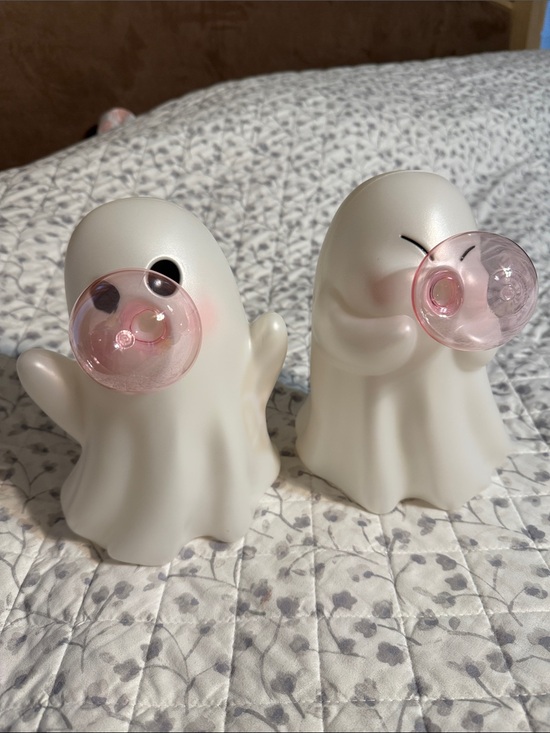 Other - *Viral* set/2 White Ghost plastic figure Set with Pink Bubble Accents